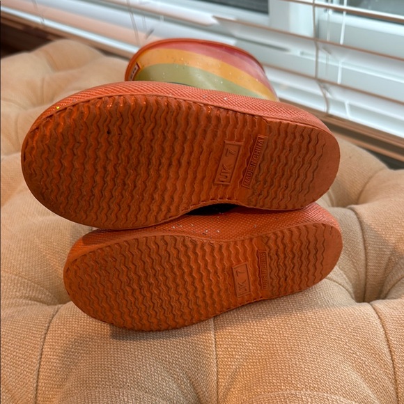 Hunter Kids' Rainbow Rain Boots - Picture 5 of 6